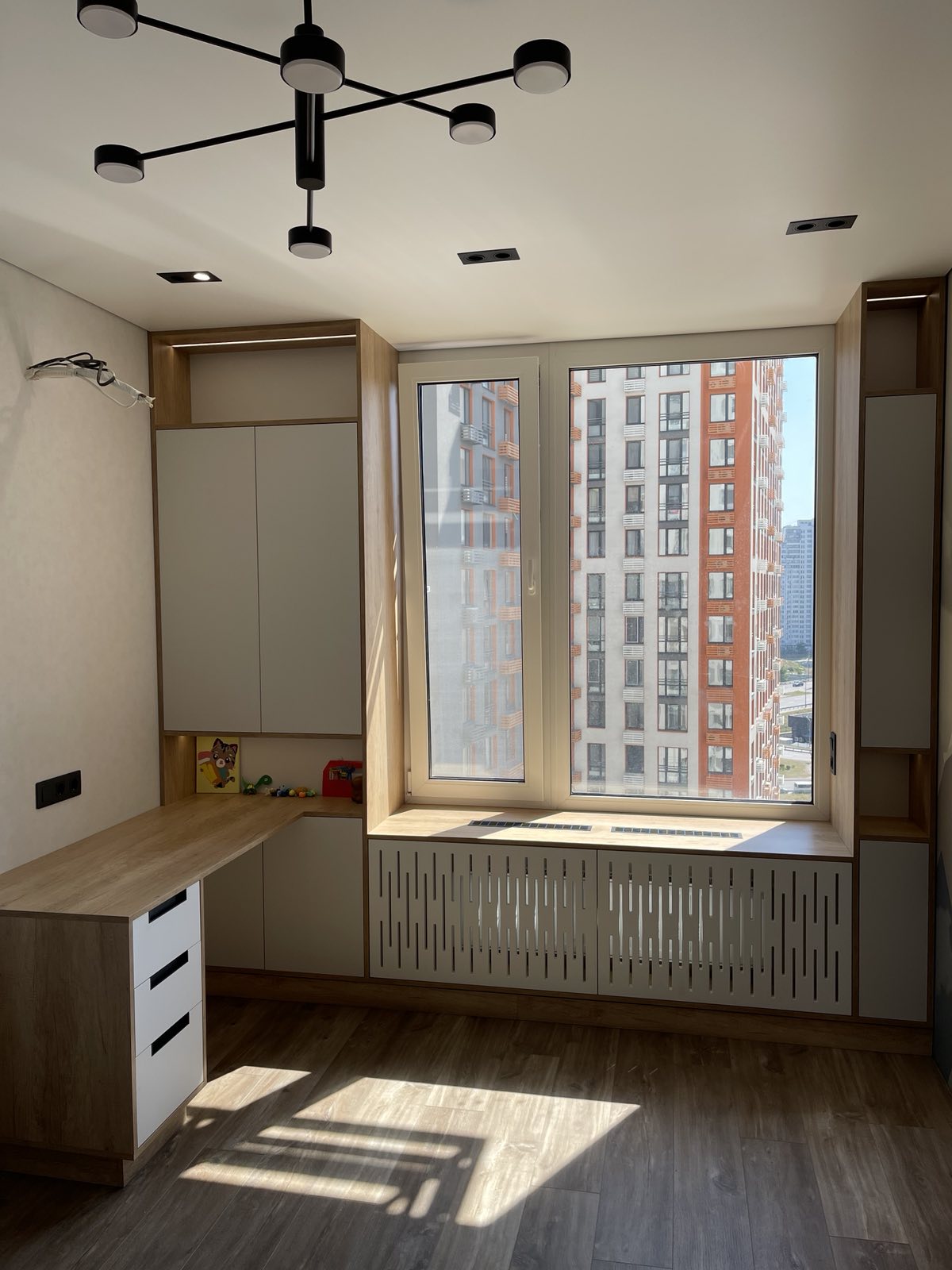 Window Desk And Storage Joinery portfolio image 2