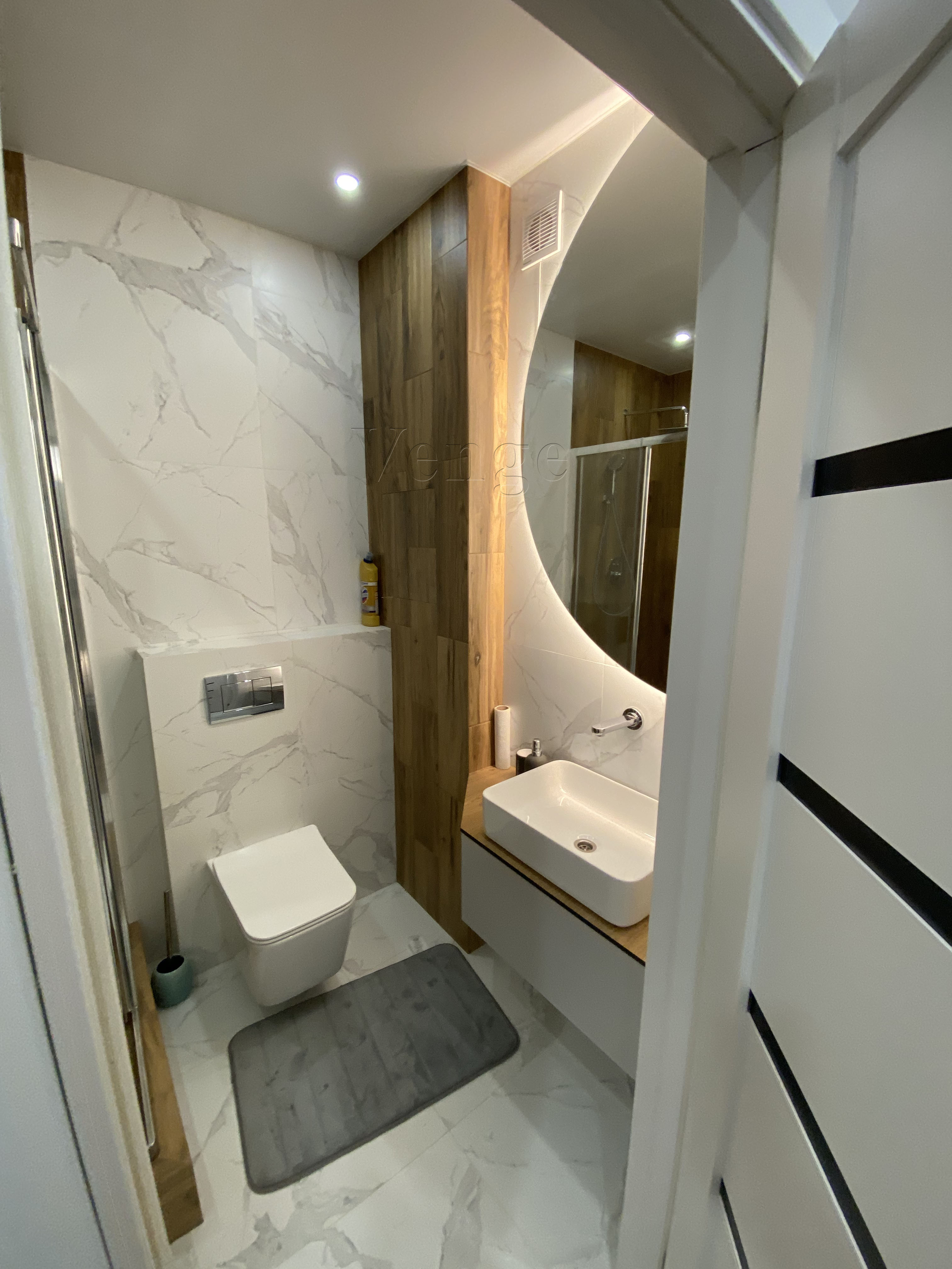 Round Mirror Vanity Joinery portfolio image 6