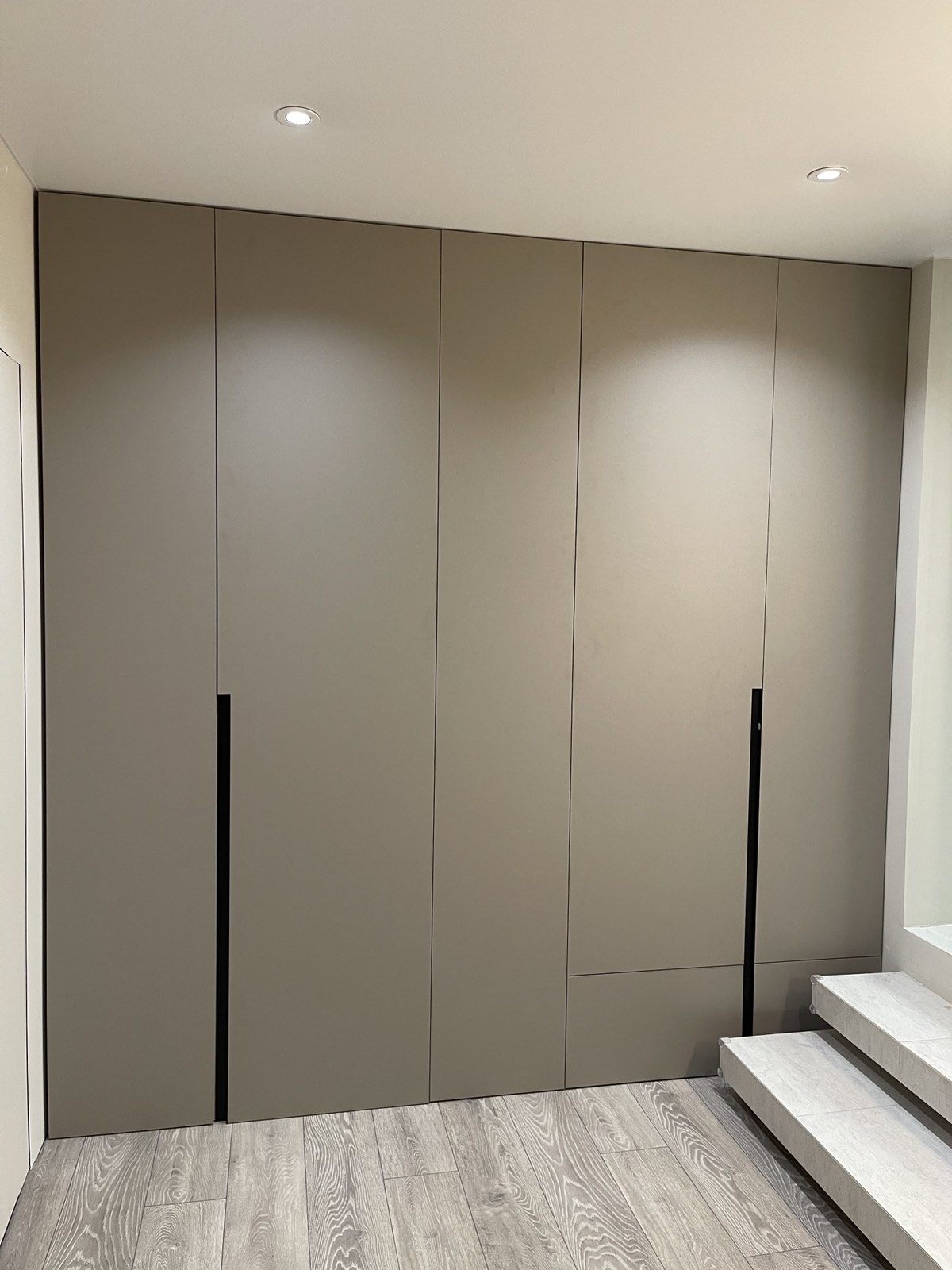 Light Hinged Wardrobe Walls portfolio image 6