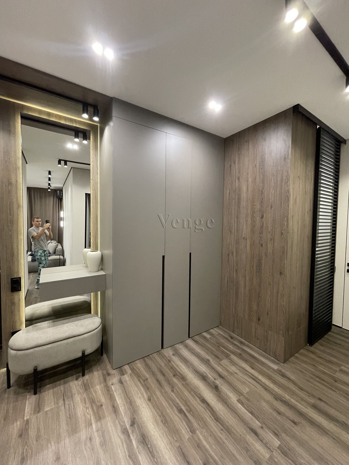 Mirror And Robe Joinery Suite portfolio image 5