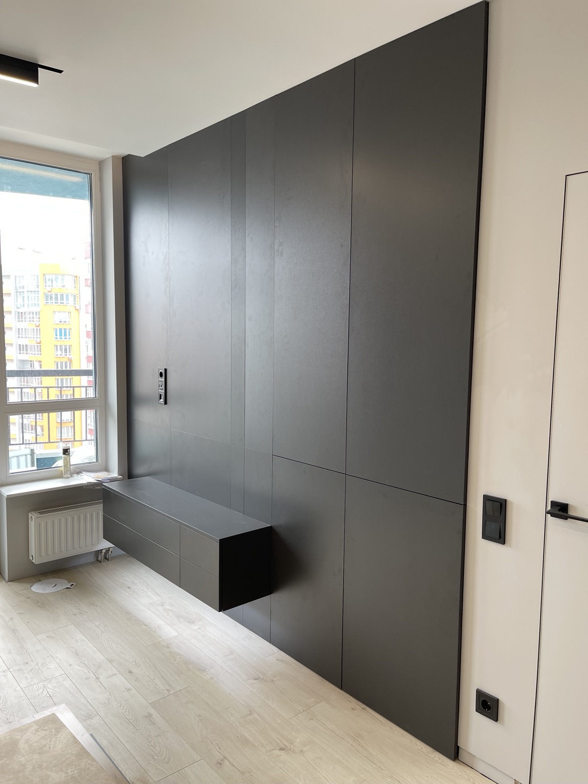 Window-Side Wardrobe Storage portfolio image 2